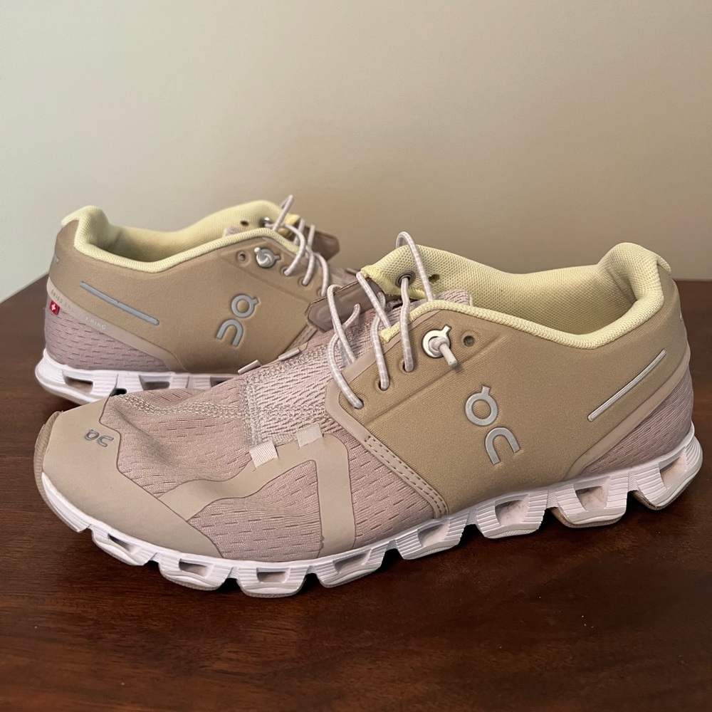 On Cloud 5 Running Shoes